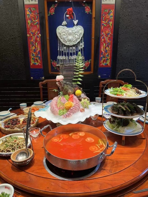 贵州凯里：特色美食引领舌尖盛宴