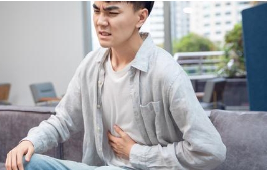 想要肠胃健康无烦恼？和胃整肠丸来助阵让你告别脆皮肠胃！