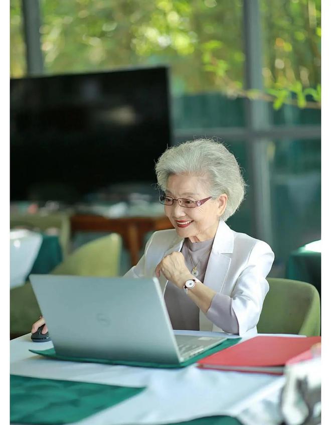 为什么痛失老伴后寡居的女人多半会长寿？归根结底是这3个原因(图9)