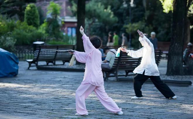 为什么痛失老伴后寡居的女人多半会长寿？归根结底是这3个原因(图20)