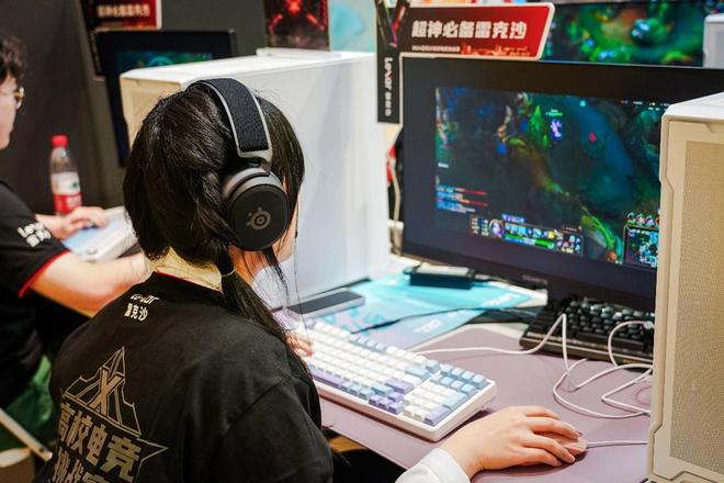 华东校园电竞一哥是他们!雷克沙高校电竞挑战赛上海决赛现场报道(图12)