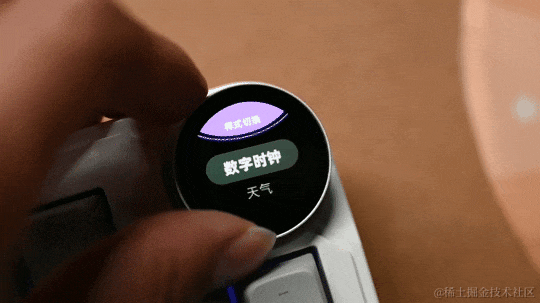 手柄老厂试水电竞键盘手感丝滑还有灵感旋钮北通灵感键盘上手(图2)