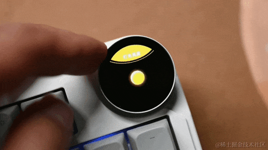 手柄老厂试水电竞键盘手感丝滑还有灵感旋钮北通灵感键盘上手(图11)