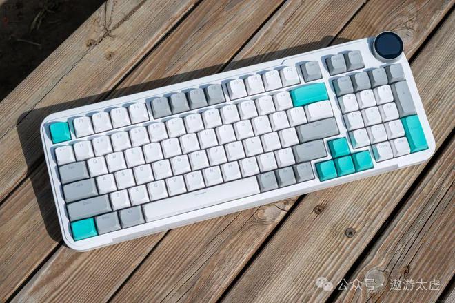 手柄老厂试水电竞键盘手感丝滑还有灵感旋钮北通灵感键盘上手(图21)