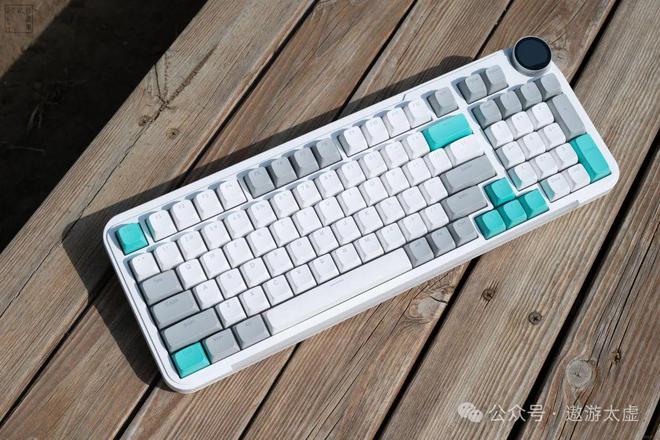 手柄老厂试水电竞键盘手感丝滑还有灵感旋钮北通灵感键盘上手(图25)