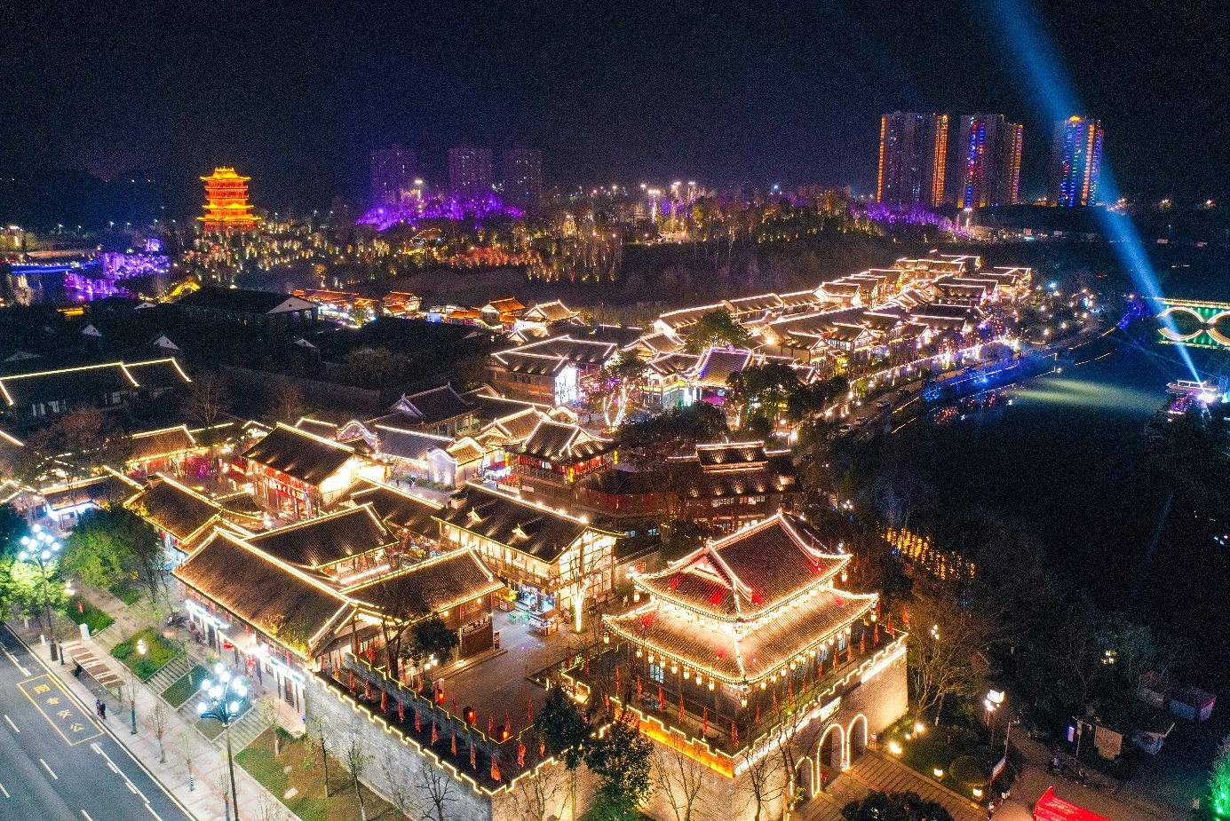 逛完石刻吃美食快来品尝舌尖上的重庆大足(图4)