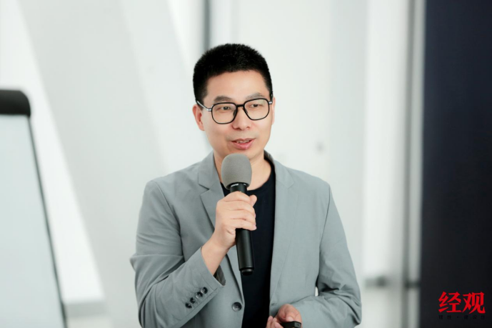 《经济观察报》主办“智媒时代·价值领航”——第十三届内容创作者圆满落幕(图4)