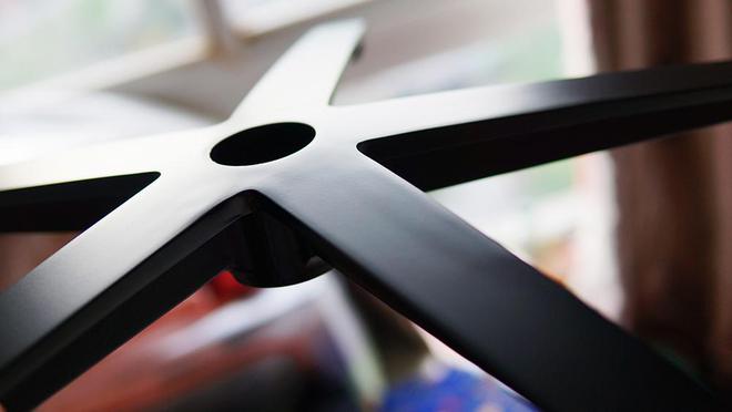 够潮流更解压:BLACKLYTE逐夜电竞椅评测(图7)