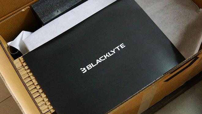 够潮流更解压:BLACKLYTE逐夜电竞椅评测(图3)