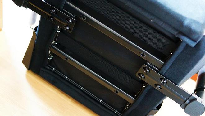 够潮流更解压:BLACKLYTE逐夜电竞椅评测(图8)