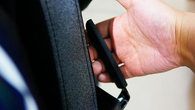 够潮流更解压:BLACKLYTE逐夜电竞椅评测(图26)