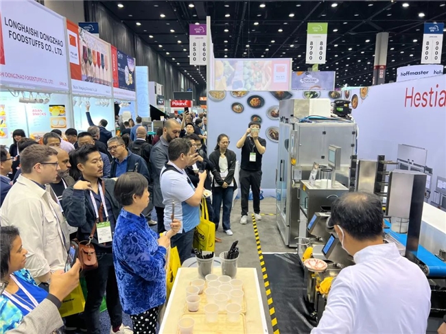 全球最大餐饮展多国炒菜机器人同场竞技中国香港一马当先(图2)