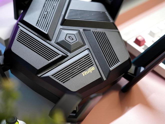 锐捷天蝎BE72Pro电竞路由：WiFi7赋能三重AI加持轻松穿墙(图3)