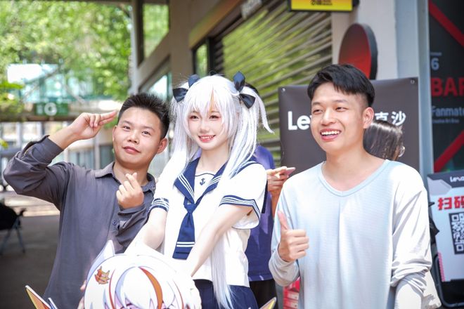 巨星争冠新星追梦：雷克沙校园电竞挑战赛成都赛区总决赛圆满落幕(图2)