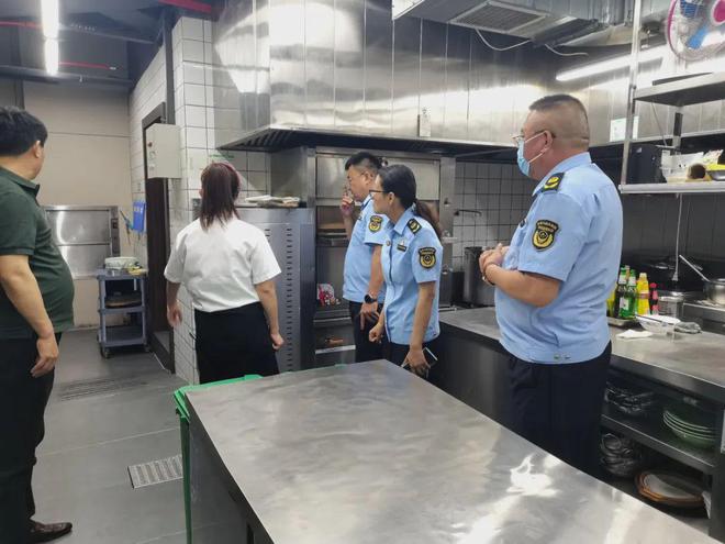 感知山东民生小“食”安全大事滨城区开展餐饮行业专项整治工作