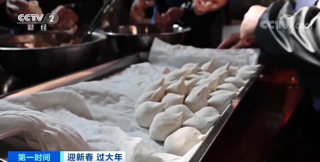 迎新春过大年各地特色美食新鲜出炉寄托新春佳节美好寓意 迎新春过大年各地特色美食新鲜出炉寄托新春佳节美好寓意