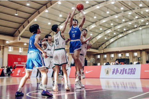 东鹏饮料斩获第十五届虎啸奖“年度品牌数字化大奖”等六项大奖(图2)