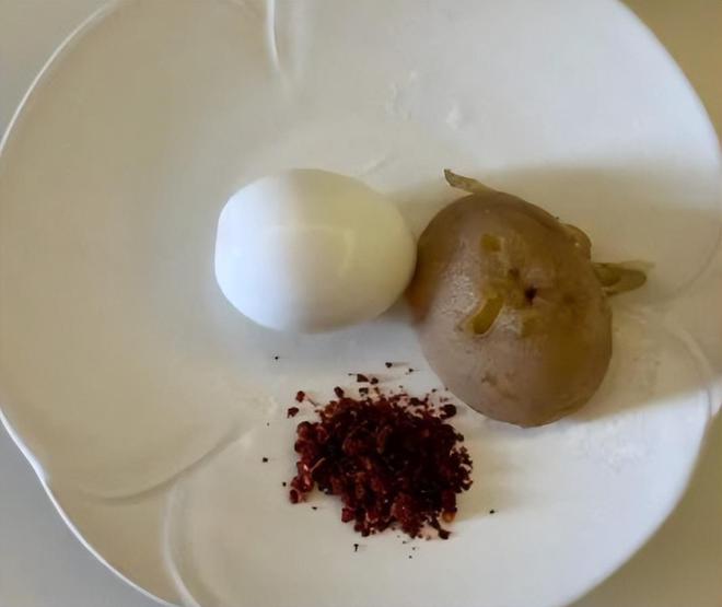 广东女子吐槽婆婆做的饭菜婚后5个月瘦21斤网友：我也吃不饱(图2)