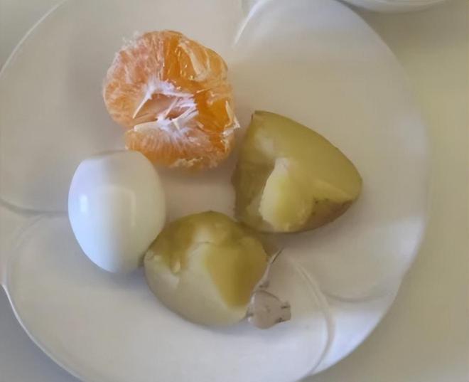 广东女子吐槽婆婆做的饭菜婚后5个月瘦21斤网友：我也吃不饱(图3)