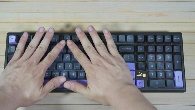 满足你的生产力和电竞需求-Vter机械键盘Galaxy100(图18)