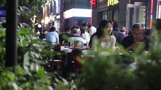 19年浙江美食街降“横祸”嫌疑人身影成谜警方一招让罪犯现身(图2)