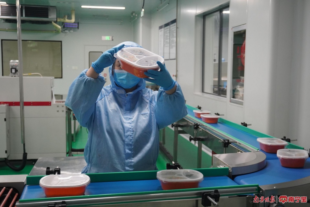 “印象桂味”特色餐食上线!动车上也能品尝广西美食 “印象桂味”特色餐食上线!动车上也能品尝广西美食