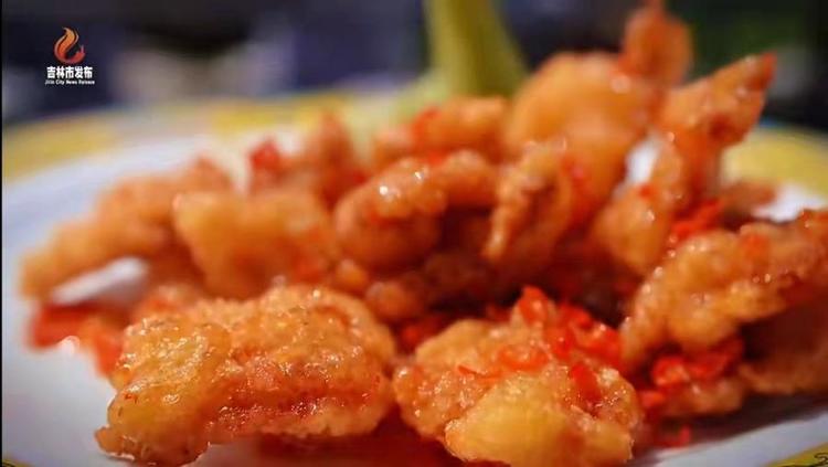 吉林市拟组建“锅包肉办公室”招募10万粉以上博主宣传美食回应：已有人应聘(图3)