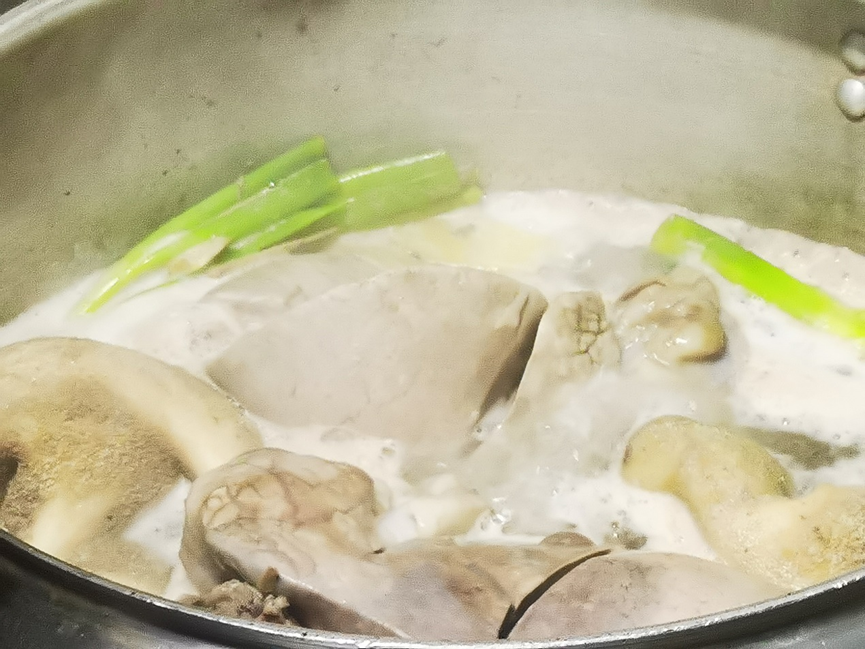 北疆美食地图·特稿乌兰花羊杂:从早餐开始的美食“范儿” 北疆美食地图·特稿乌兰花羊杂:从早餐开始的美食“范儿”