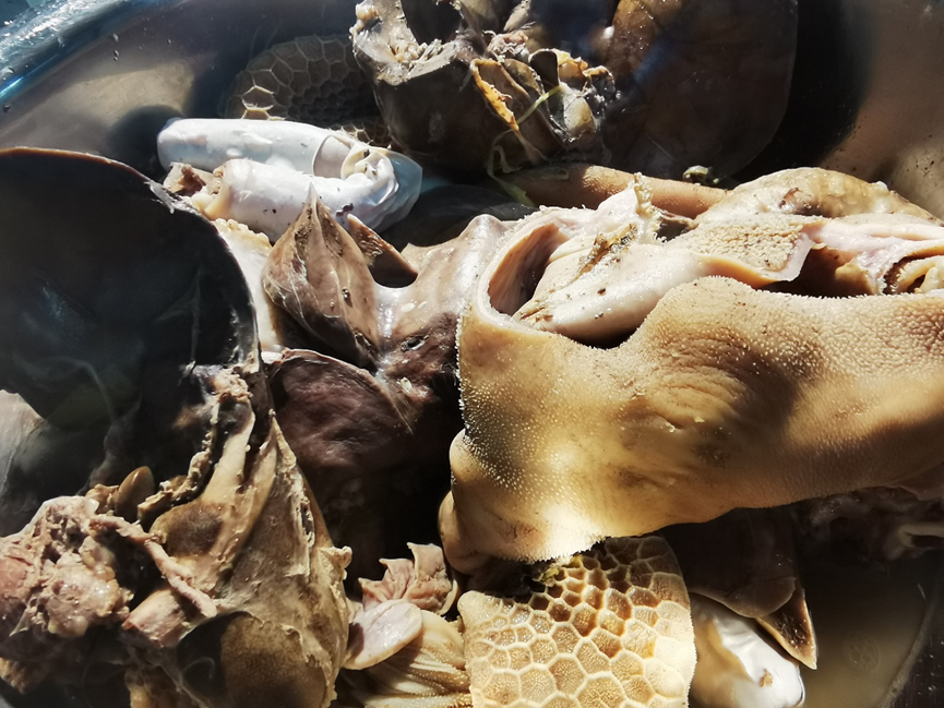 北疆美食地图·特稿乌兰花羊杂:从早餐开始的美食“范儿”(图2)