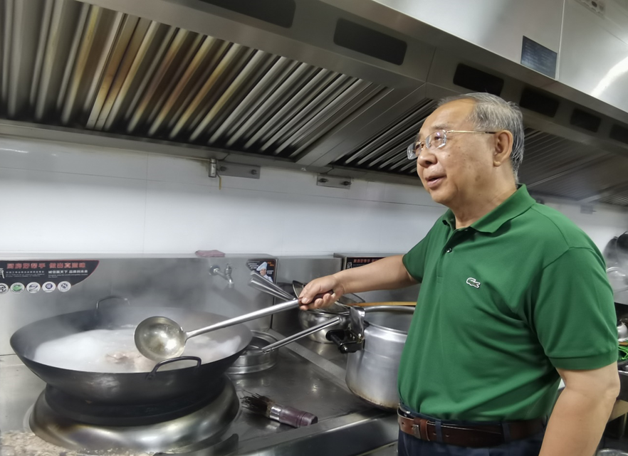 北疆美食地图·特稿乌兰花羊杂:从早餐开始的美食“范儿”(图6)