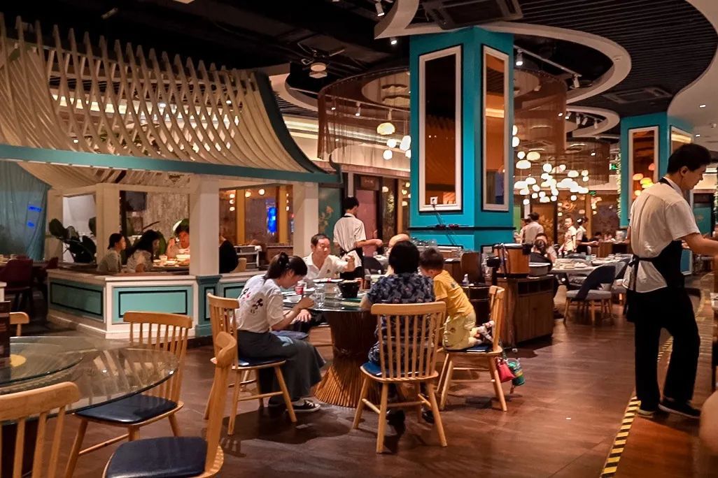 风情美食、极速飙车这个夜生活新地标“泰”酷啦!(图2)