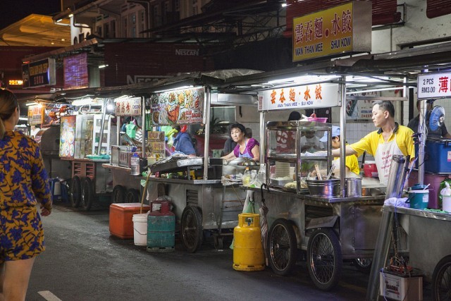 马来西亚槟城禁止外劳烹饪本地美食官员称“是为保护当地特色食物” 马来西亚槟城禁止外劳烹饪本地美食官员称“是为保护当地特色食物”