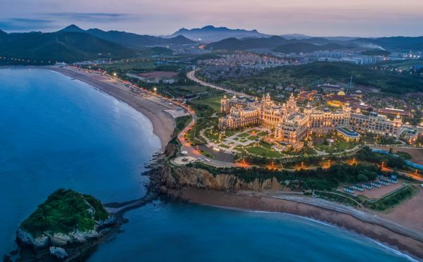 大连金石滩鲁能希尔顿酒店主厨季五周年为宾客打造“海陆珍馐”主题盛宴(图2)