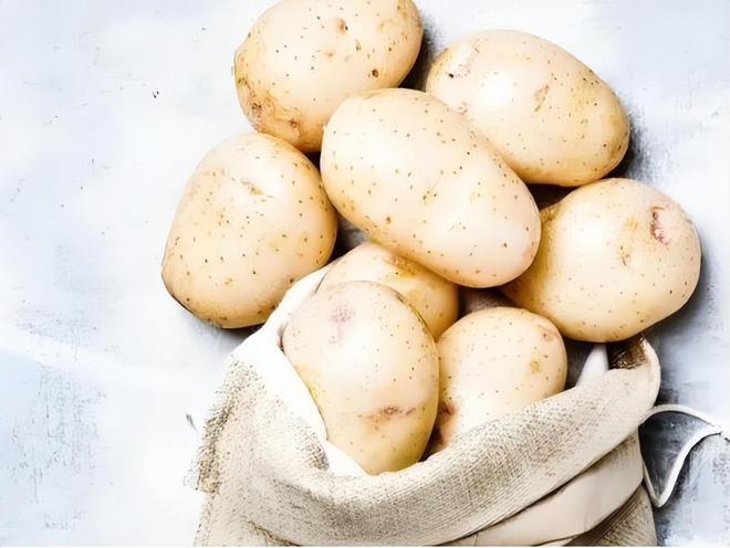 医生提醒:岁数大了宁可吃腌菜熏肉都不要多吃这4种蔬菜(图25)