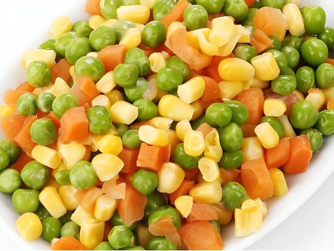 医生提醒:岁数大了宁可吃腌菜熏肉都不要多吃这4种蔬菜(图19)