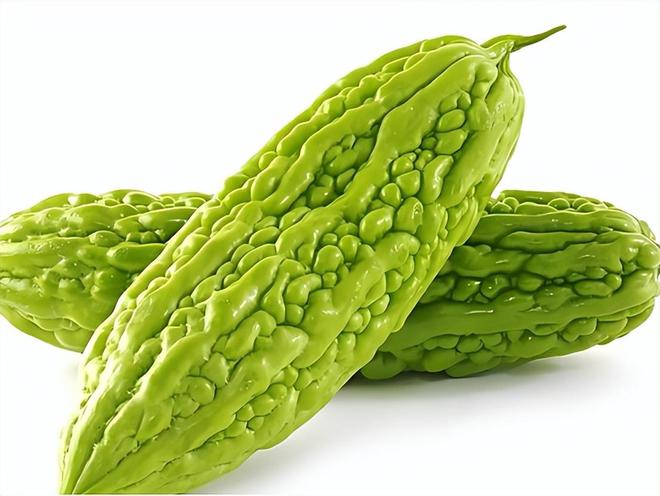 医生提醒:岁数大了宁可吃腌菜熏肉都不要多吃这4种蔬菜(图11)