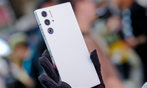 极致电竞尽在红魔！2024ChinaJoy全面展示最强电竞装备阵容(图6)