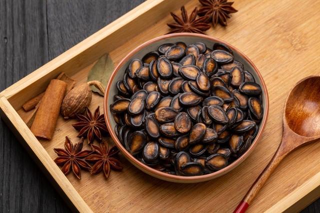 从瓜子到佳肴一段关于美食与生活的热爱之旅(图2)