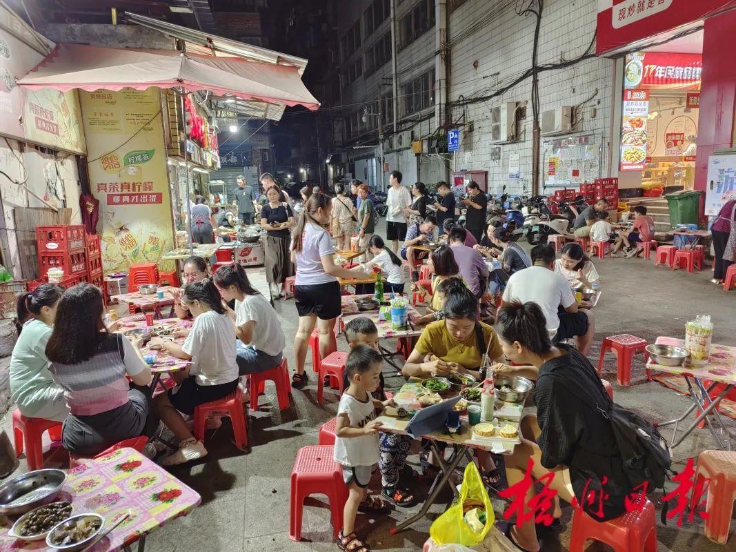 梧州暑期火速“出圈”本地美食店引外地博主争相打卡！