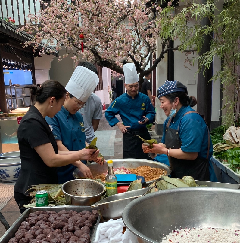 沈嘉禄：阿婆与美食