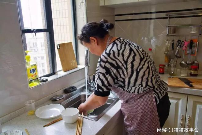 65岁大妈：别犯糊涂儿女再孝顺也不如这几样东西靠得住