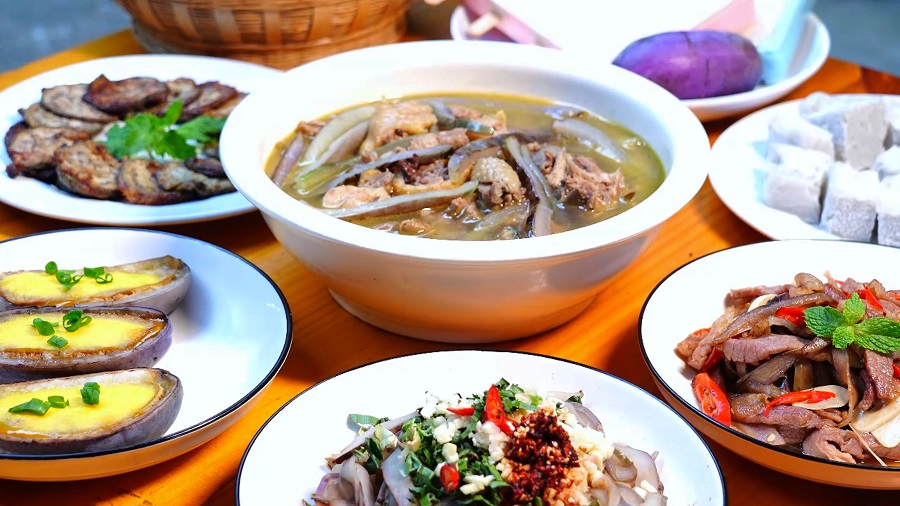 保山龙陵：秋日美食八月瓜登场_新华网