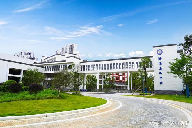 从初中到高中：开学初期学生常见适应难题及解决之道—龙门华附